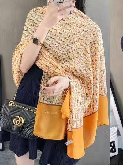 Winter scarf + Silk Scarf

45 dhs🪙🖤

Add Box 15 dhs🪙🖤

Zain93
♥️♥️♥️