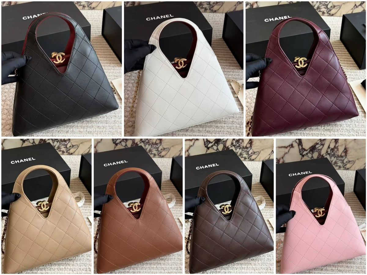 Chanel 
130 dhs🇦🇪🇦🇪

size 23×5×25cm

Zain42
♥️♥️♥️
