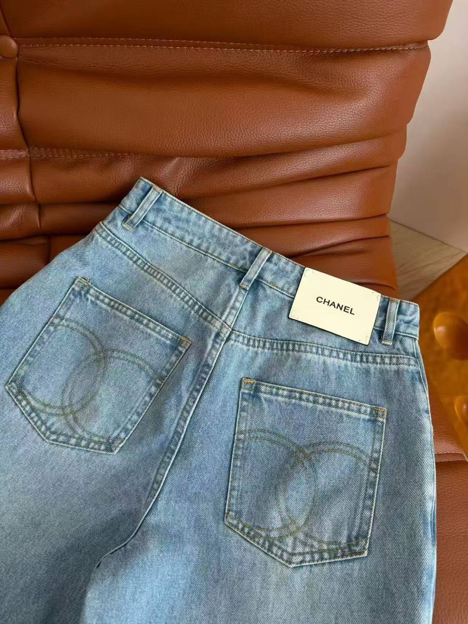 ❤️‍🔥 CHANEL NEW❤️‍🔥✨
✨VIP QUALITY 😍✨ 
Size : 34-36-38-40
480 dhs💓

Zain287
♥️♥️♥️