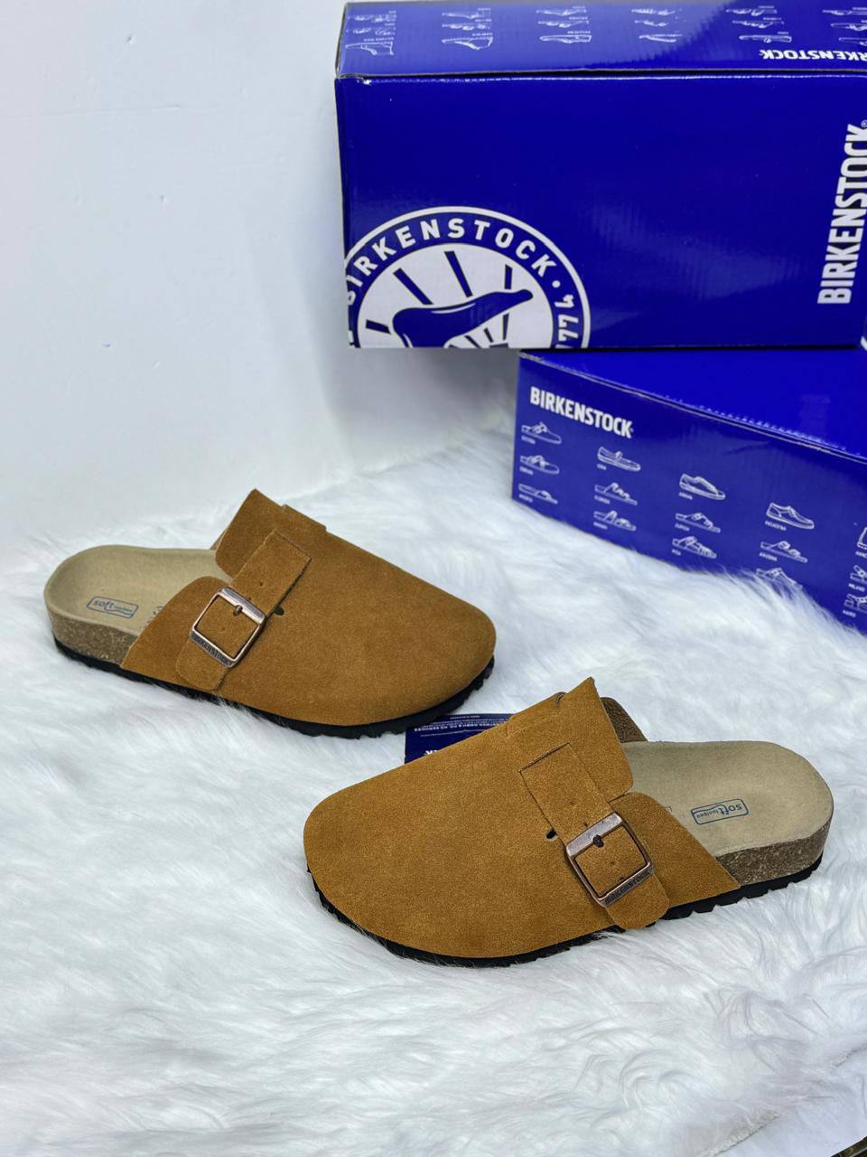 Birkenstocks
Size *36 to 41* 
105 dhs🇦🇪

Zain21
♥️♥️♥️