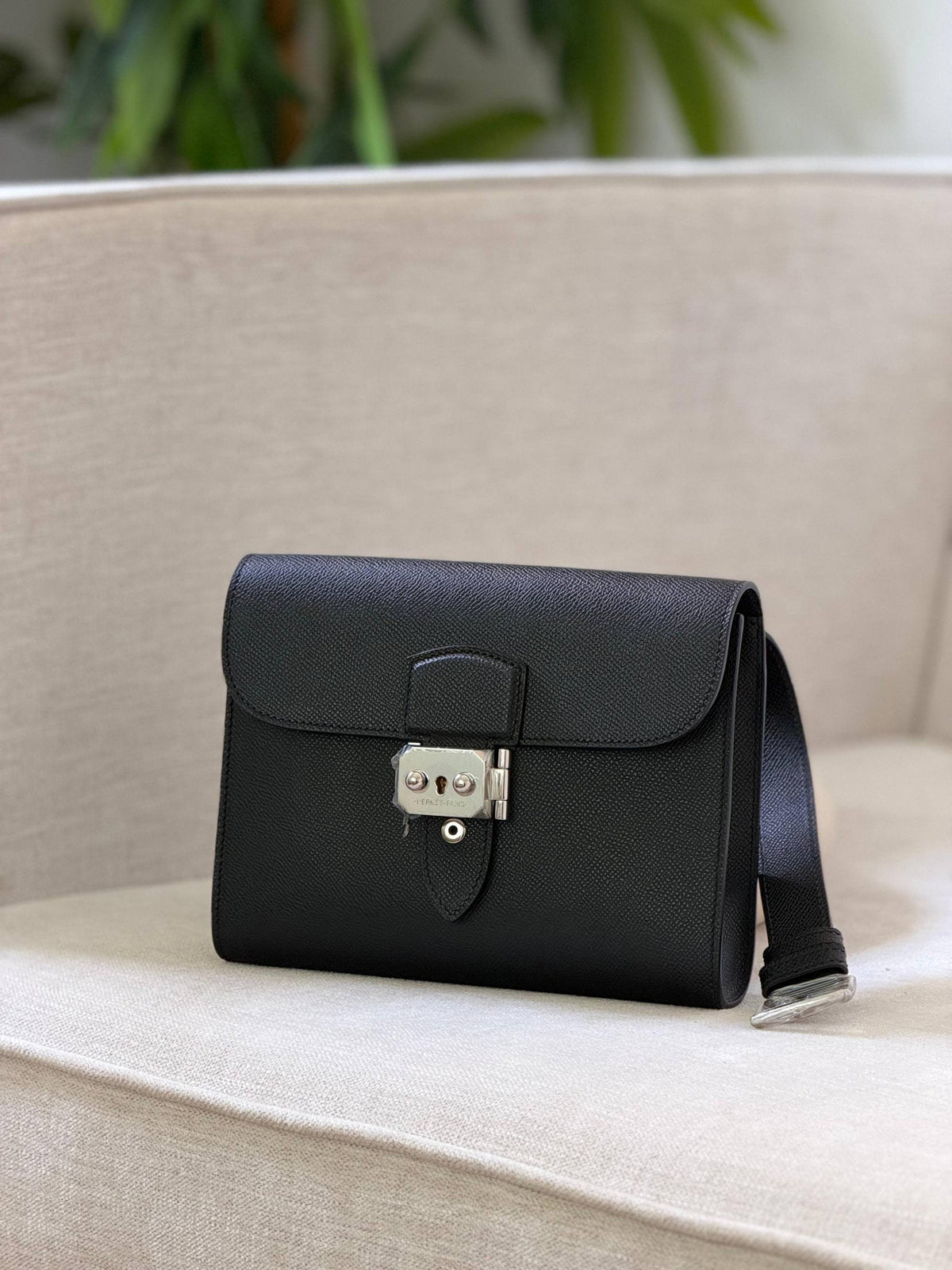 NEW COLLECTION

BRAND- HERMES 
CROSS BODY 
SUPER MASTER QUALITY 
WITH PAPER BAG🎁

For Price 👇 WhatsApp✅
0568585901 
0507557372
0552275751 Owner Zain 👌

Zain267
♥️♥️♥️
