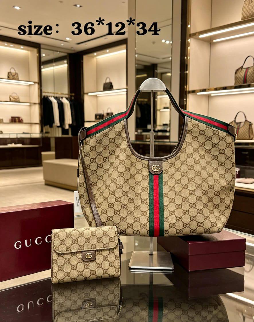 Gucci
120 dhs✅
2size same price
2in1
Good quality

Zain07
♥️♥️♥️