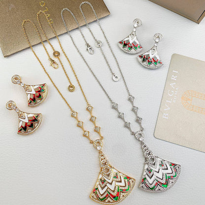 160 dhs🪙🖤 SET
Bvlgari Master 
NECKLACE
EARRING 

Zain89
♥️♥️♥️