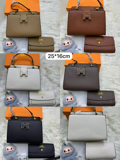 💞 Hermes 2 in 1
1️⃣ First quality ＋🎁
Size : 25 * 13 * 16 cm
95 dhs🇦🇪
with box🎁

Zain115
♥️♥️♥️