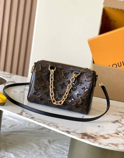 Louis vuitton💕💕✨
Super master quality 🔥🔥
Available ✨💕💕
With full packing 📦🎀
For Price 👇 WTSP Text Zain 0568585901
0507557372
0544061607

Zain252
♥️♥️♥️