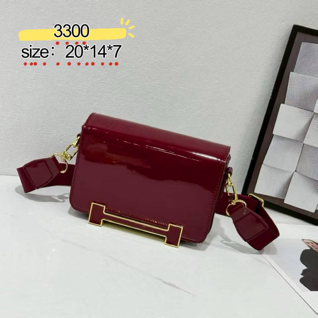 YSL - CH - Tory Burch - Hermes

with box
🎁🎁🎁

85 dhs✅

Zain38
♥️♥️♥️
