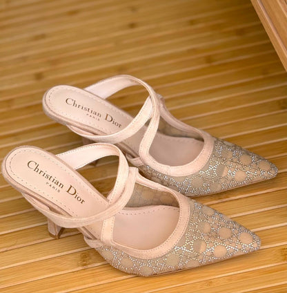 Dior
AAA Quality
𝗦𝗶𝘇𝗲 𝟯𝟲 𝘁𝗼 𝟰𝟭
450 dhs✅

Zain303
♥️♥️♥️