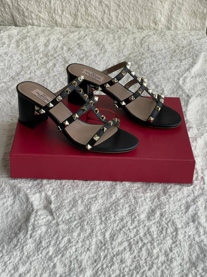 Valentino
SuperMaster Quality 💯
450 dhs🌺
Size:36-41💥

Zain171
♥️♥️♥️