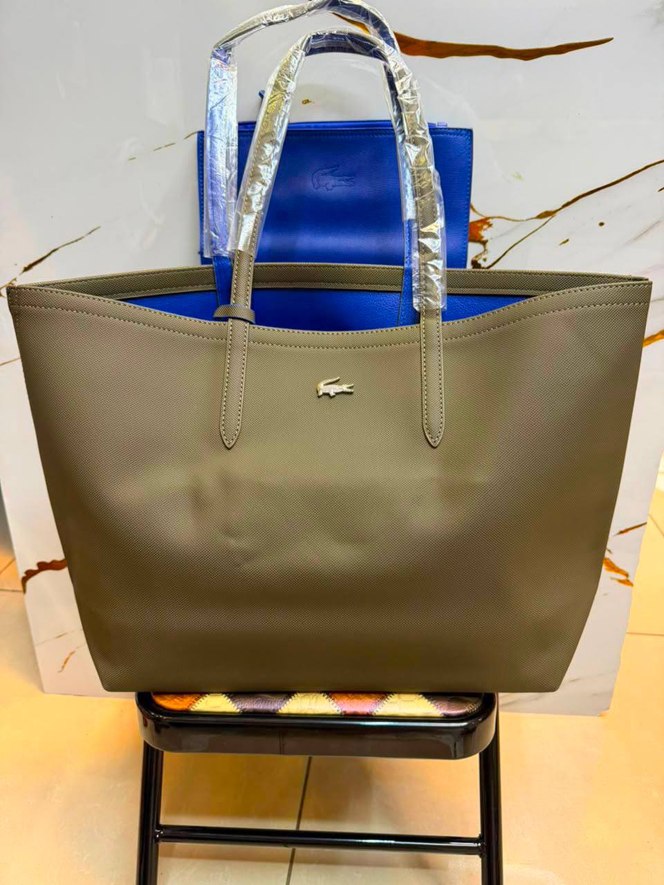 Lacoste
75 dhs✅

Zain07
♥️♥️♥️