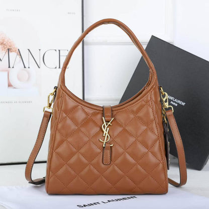 YSL

110 dhs✅

with box
🎁🎁🎁

Zain203
♥️♥️♥️