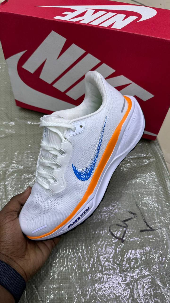 NIKE
Size 40-45⚡️
140 dhs💓

Zain183
♥️♥️♥️