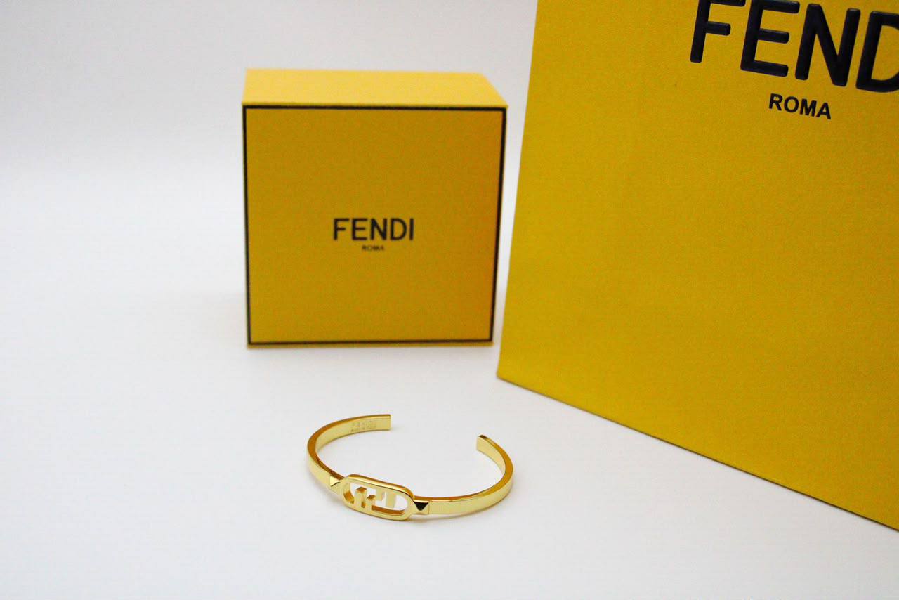 Fendi

Master🌺🌺
For Price 👇 WhatsApp✅
0568585901 
0507557372
0552275751 Owner Zain 👌

Zain122
♥️♥️♥️