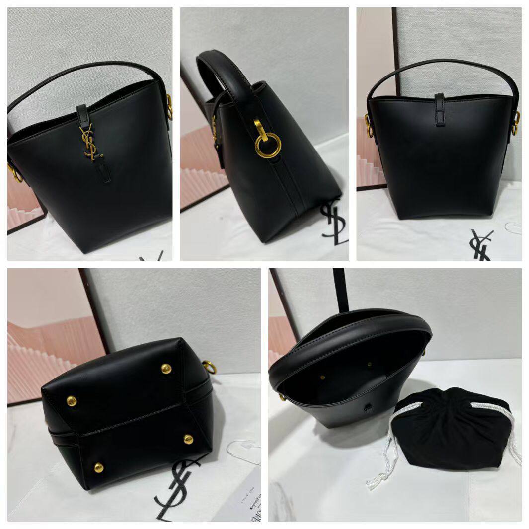 YSL
95 dhs💓

with box
🎁🎁🎁

size 25×13×19cm

Zain42
♥️♥️♥️