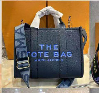 Marc Jacobs
110 dhs🌺

Zain143
♥️♥️♥️