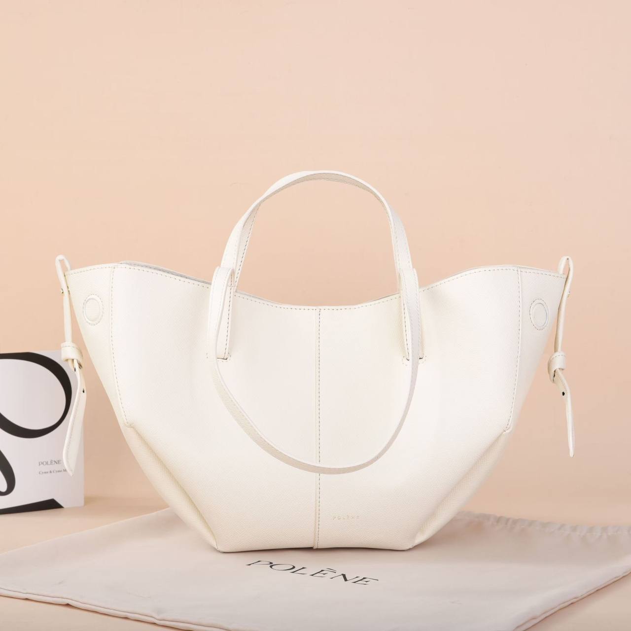 POLENE
120 dhs🪙🌨️ 

Zain143
 ♥️♥️♥️
