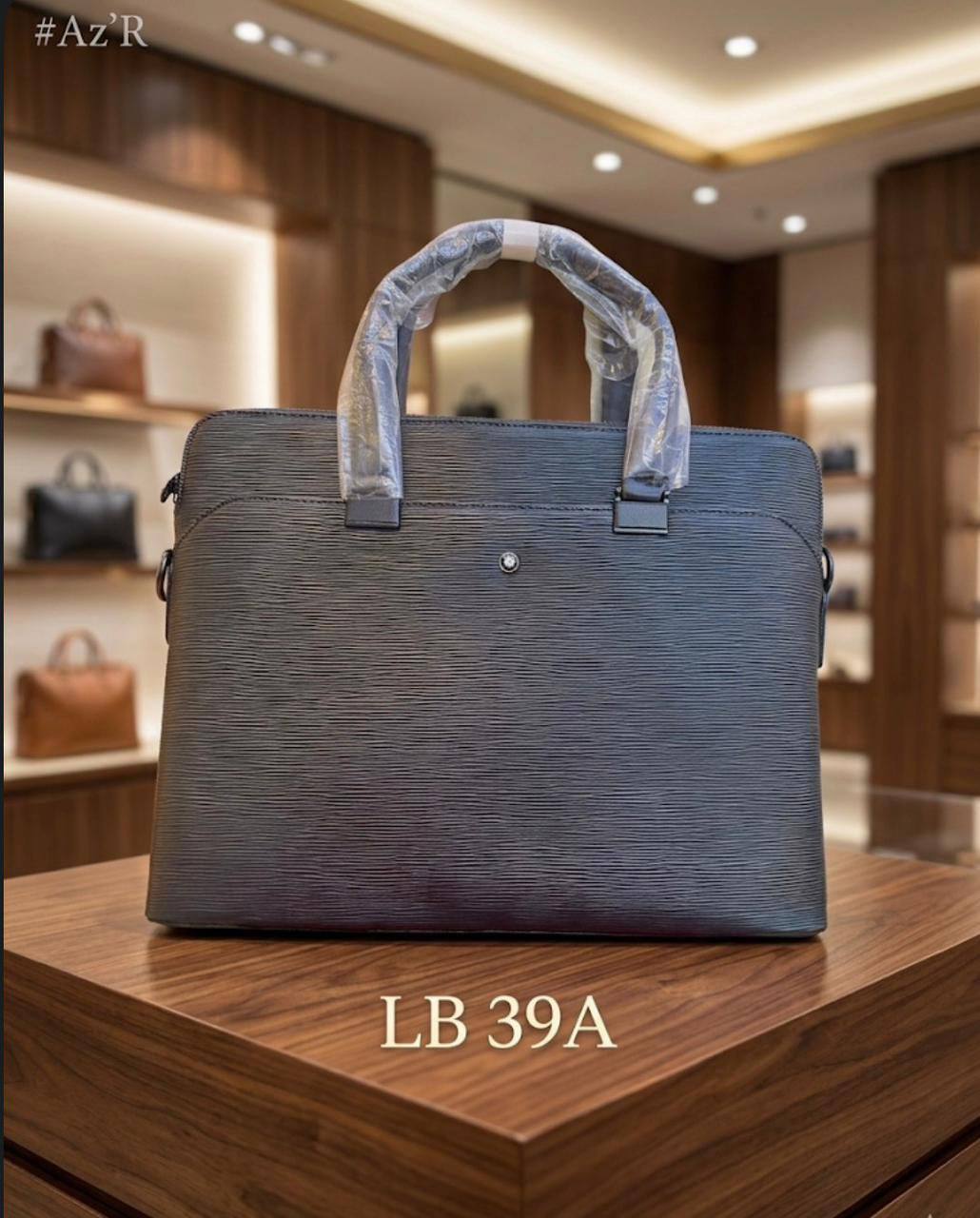 Laptop Bags
130 dhs✅

Zain182
♥️♥️♥️