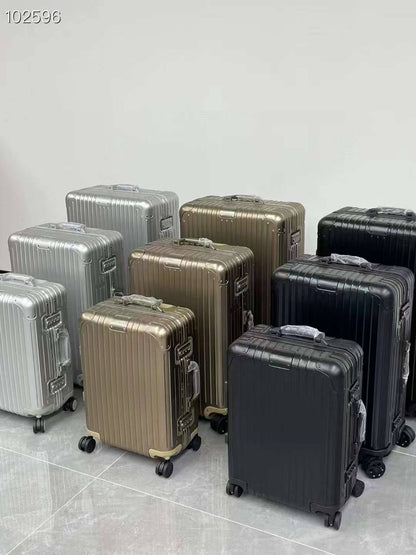 Dior Rimowa
Master💓💓
10kg。650 dhs✅✅
20kg。800 dhs✅✅
30kg。950 dhs✅✅

Zain341
♥️♥️♥️