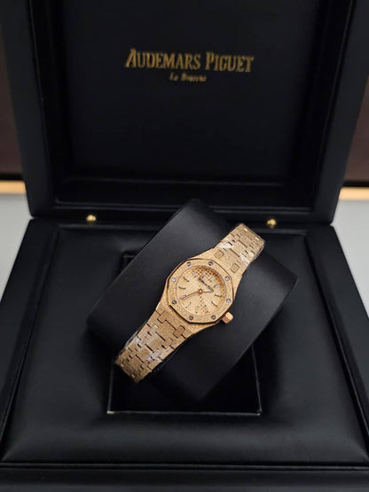 AUD
japan movement 🇯🇵
Water Resistant 💧
Sapphire Crystal 
Super Master Quality 
With box 📦🛍️
For Price 👇 WhatsApp✅
0568585901 
0507557372
0552275751 Owner Zain 👌

Zain282
♥️♥️♥️