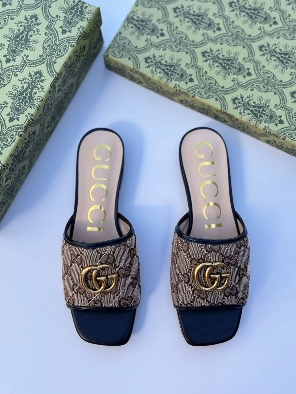 Gucci 
95 dhs🪙🌨️
Size 36-42

Zain55
♥️♥️♥️