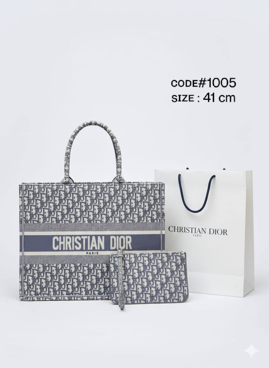 CHRISTIAN DIOR
ʙᴏᴏᴋᴛᴏᴛᴇ ᴄᴀɴᴠᴀs ᴍᴀᴛᴇʀɪᴀʟ
ᴡɪᴛʜ ᴘᴜʀsᴇ ᴢɪᴘᴘᴇʀ
sɪᴢᴇ : 41 cm

110 dhs✅

Zain31
♥️♥️♥️