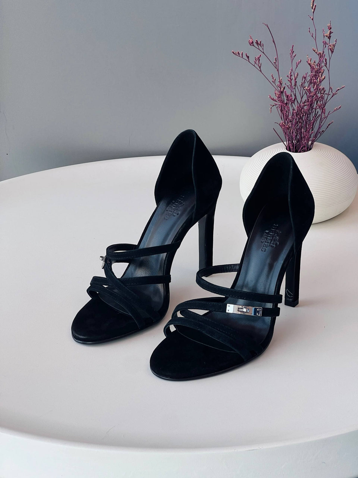 Hermes

36-41

_Super master high quality_🪡
500 dhs🇦🇪🇦🇪

Zain176
♥️♥️♥️