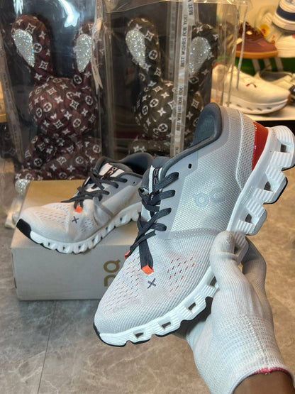 On Cloud X 4 "Grey | Orange" 
NEW ARRIVES 🤩
36-45 AVAILABLE 
210 dhs❣️

Zain242
♥️♥️♥️