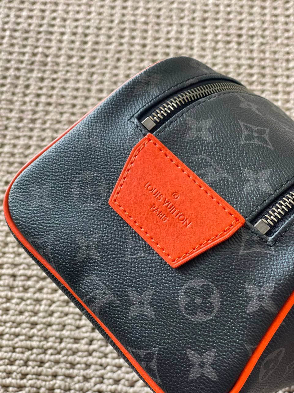LV
*Wash Bag*
*Super Master Quality*
750 dhs✅

Zain179
♥️♥️♥️
