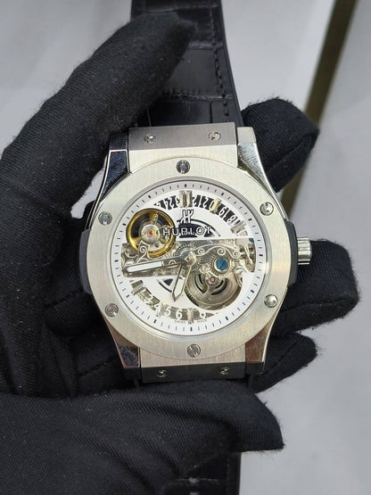 Hublot automatic 
350 dhs✅

Zain25
♥️♥️♥️