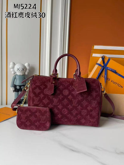 LV  COPY 1

SIZE 30CM   
285 dhs🇦🇪🇦🇪

Zain244
♥️♥️♥️