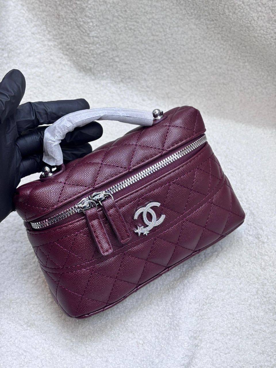 Chanel

With box🎁🎁🎁

90 dhs💓

Zain95
❤️❤️❤️