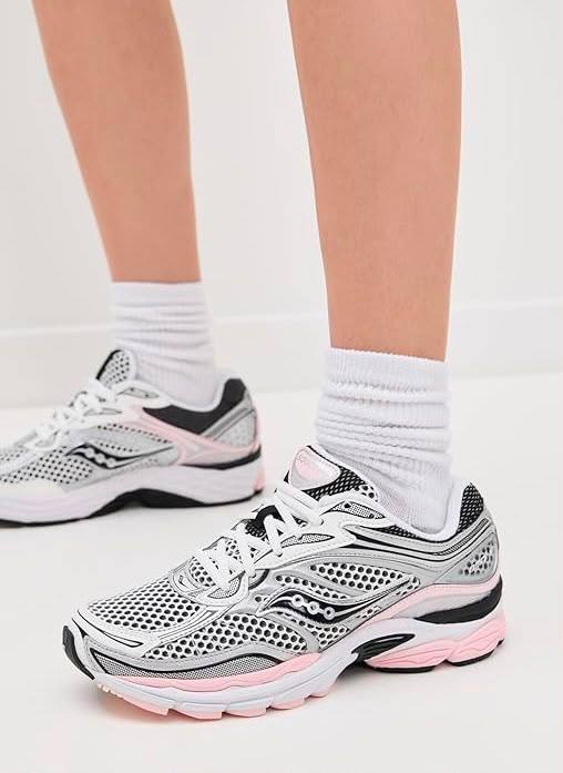 Saucony ProGrid Omni 9
Size 36-45 ，
230 dhs✅

Zain18
♥️♥️♥️