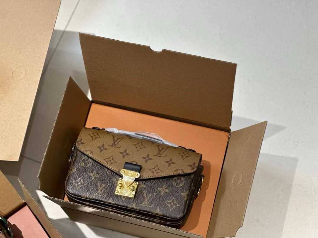 Master Bags
For Price 👇 WhatsApp✅
0568585901 
0507557372
0552275751 Owner Zain 👌

Zain314
♥️♥️♥️