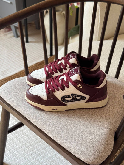 B57 Dribble Low-Top Sneaker

AAA quality

size:40 to 46
500 dhs🇦🇪🇦🇪

Zain185
♥️♥️♥️