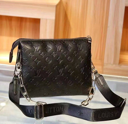 LV

GOOD QUALITY 

WITH BOX 
🎁🎁🎁

115 dhs✅

Zain39
♥️♥️♥️