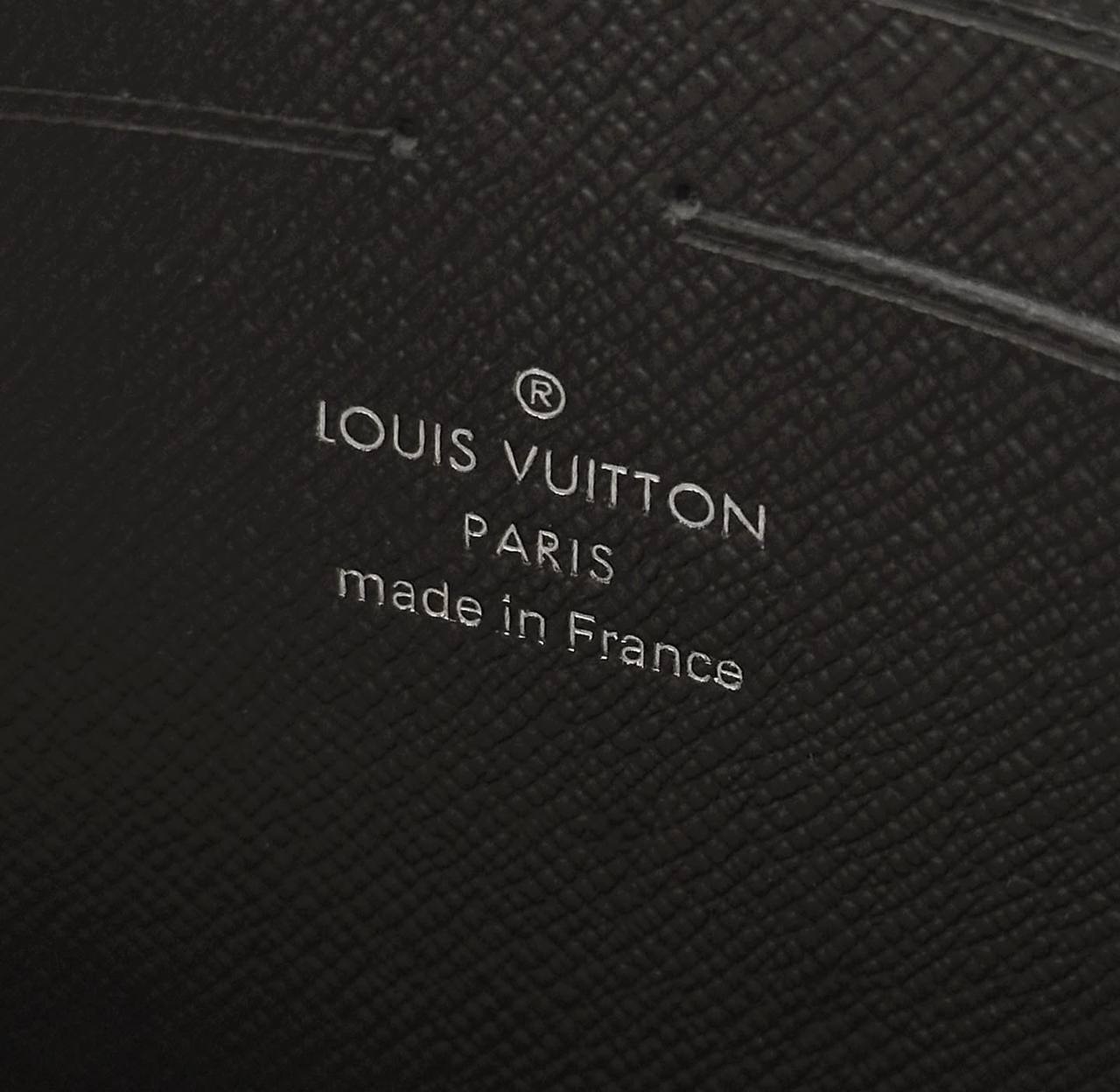 LOUIS VUITTON 

HAND BAG 
POUCH NEW 
CAME GOOD 
QUALITY WITH BOX

85 dhs🇦🇪🇦🇪🇦🇪

Zain39
Zain295
♥️♥️♥️