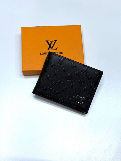 Men's wallet
30 dhs✅
With box
🎁🎁🎁

Zain42
♥️♥️♥️