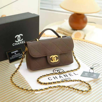 Chanel
95 dhs🪙🌨️
Good quality 

with box
🎁🎁🎁

Zain35
♥️♥️♥️