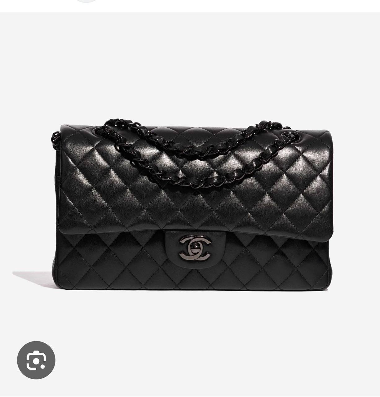 CHANEL 
GOOD QUALITY 
130 dhs🇦🇪🇦🇪
SIZE 28CM

Zain200
♥️♥️♥️