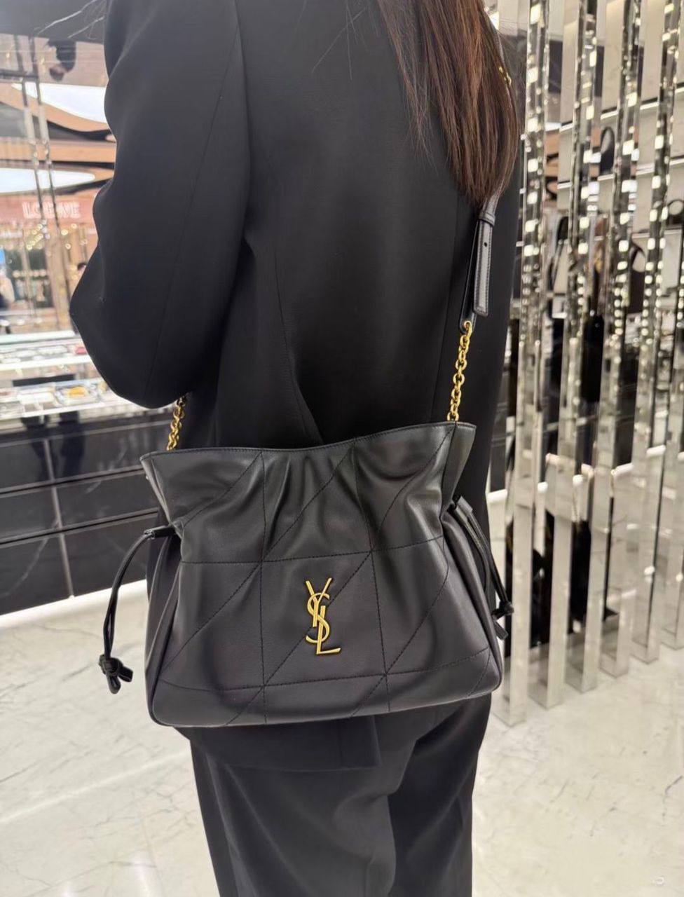 YSL
110 dhs🗽
SIZE：26×18×12.5cm
Good quality 

with box
🎁🎁🎁

Zain35
♥️♥️♥️