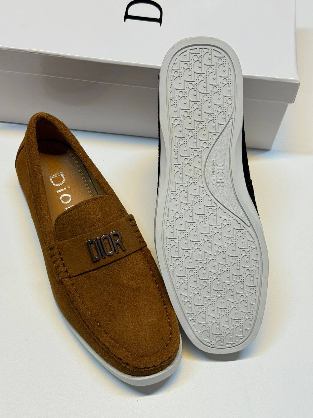 NEW CAME😍
DIOR SHOES
GOOD QUALITY
125 dhs❣️
39 TO 45

Zain40
♥️♥️♥️