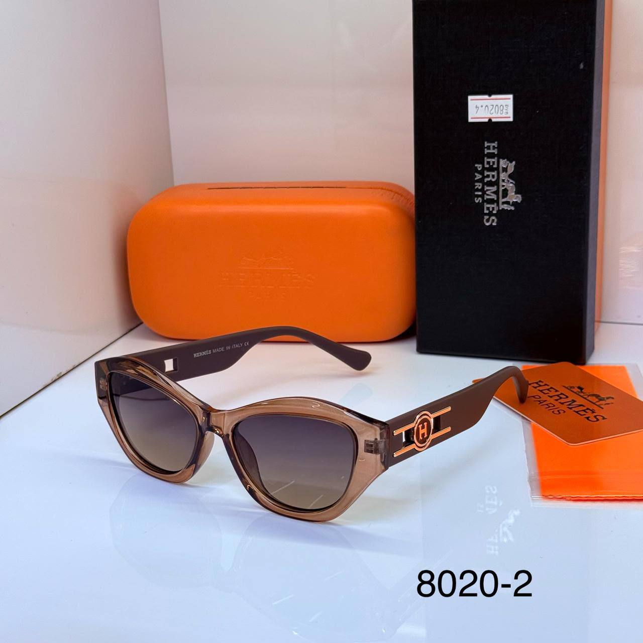 SUNGLASSES 🕶️
GOOD QUALITY 

50 dhs✅

WITHBOX
🎁🎁🎁

Zain40
♥️♥️♥️
