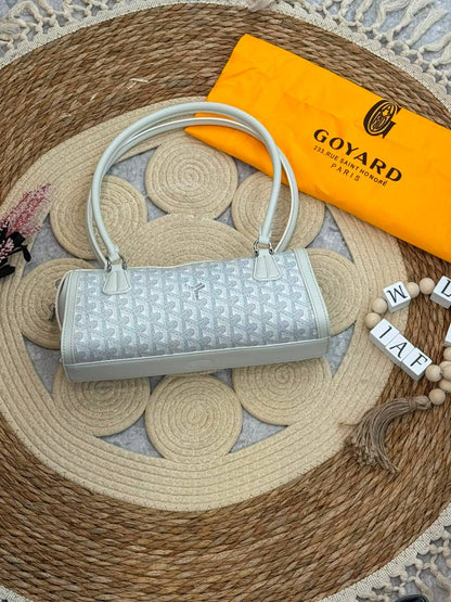 Goyard 
Master❣️❣️
30Cm Good Quality 
290 dhs🇦🇪🇦🇪

Zain131
♥️♥️♥️