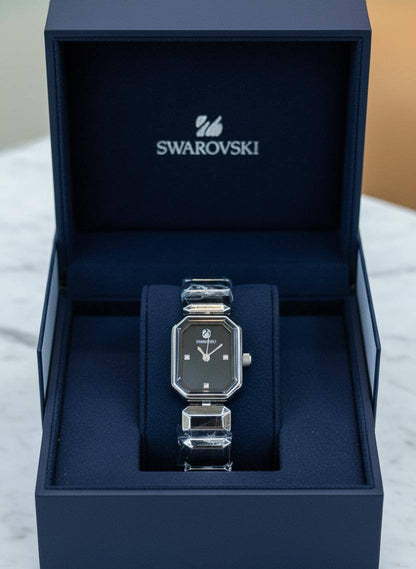 SWAROVSKI 🆕 LADIES 
GOOD QUALITY 💯
60 dhs🪙🖤

Zain133
♥️♥️♥️