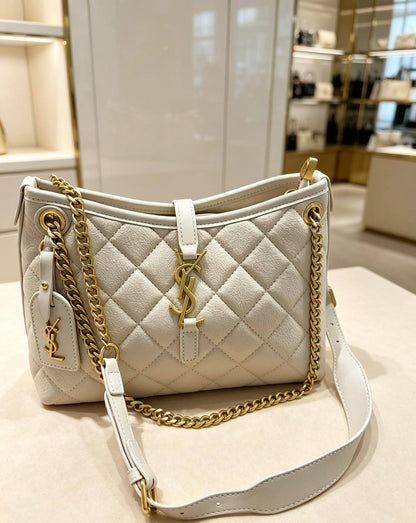YSL

115 dhs🇦🇪🇦🇪

size 27 cm👈🌹

Zain161
♥️♥️♥️