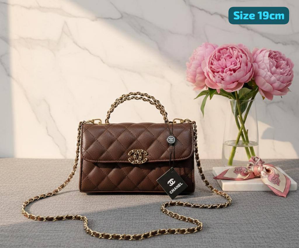 Chanel
Good quality 
with box 
🎁🎁🎁

100 dhs✅

Zain186
♥️♥️♥️