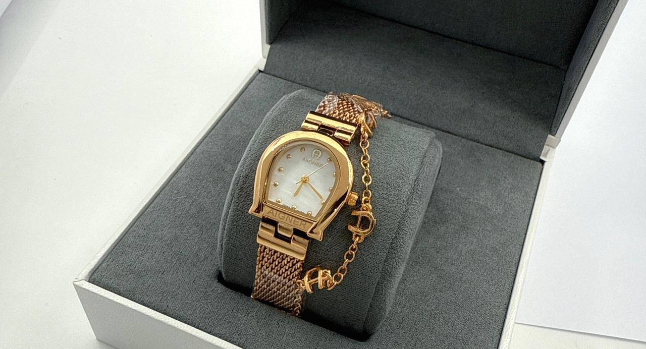 Aigner
75 dhs🪙🌨️

Zain45
♥️♥️♥️