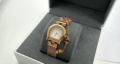 Aigner
75 dhs🪙🌨️

Zain45
♥️♥️♥️