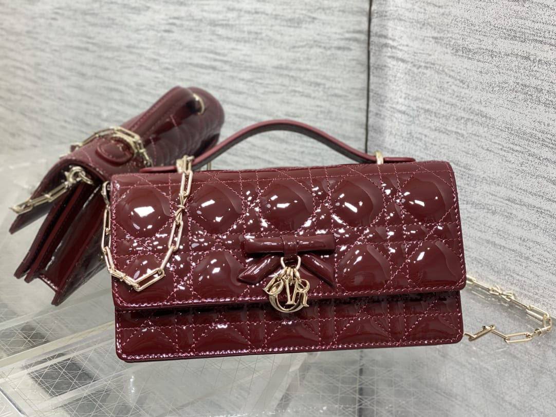 Dior My Dior Mini Bag
*Size 21 cm*
For Price 👇 WhatsApp✅
0568585901 
0507557372
0552275751 Owner Zain 👌

Zain274
♥️♥️♥️