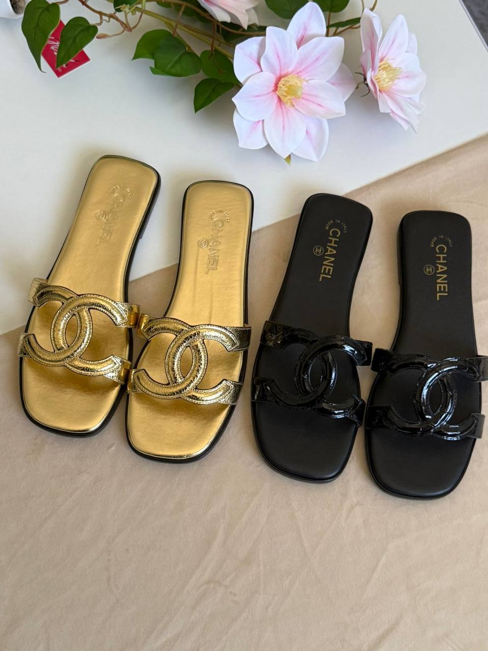Chanel 🖤
✨ 𝐍𝐞𝐰 𝐂𝐨𝐥𝐥𝐞𝐜𝐭𝐢𝐨𝐧
✨ 𝐒𝐮𝐩𝐞𝐫 𝐌𝐚𝐬𝐭𝐞𝐫 𝐐𝐮𝐚𝐥𝐢𝐭𝐲
✨ 𝐀𝐯𝐚𝐢𝐥𝐚𝐛𝐥𝐞 𝐍𝐨𝐰
✨ 𝐒𝐢𝐳𝐞𝐬: 𝟑𝟔 — 𝟒𝟏
450 dhs✅

Zain298
♥️♥️♥️