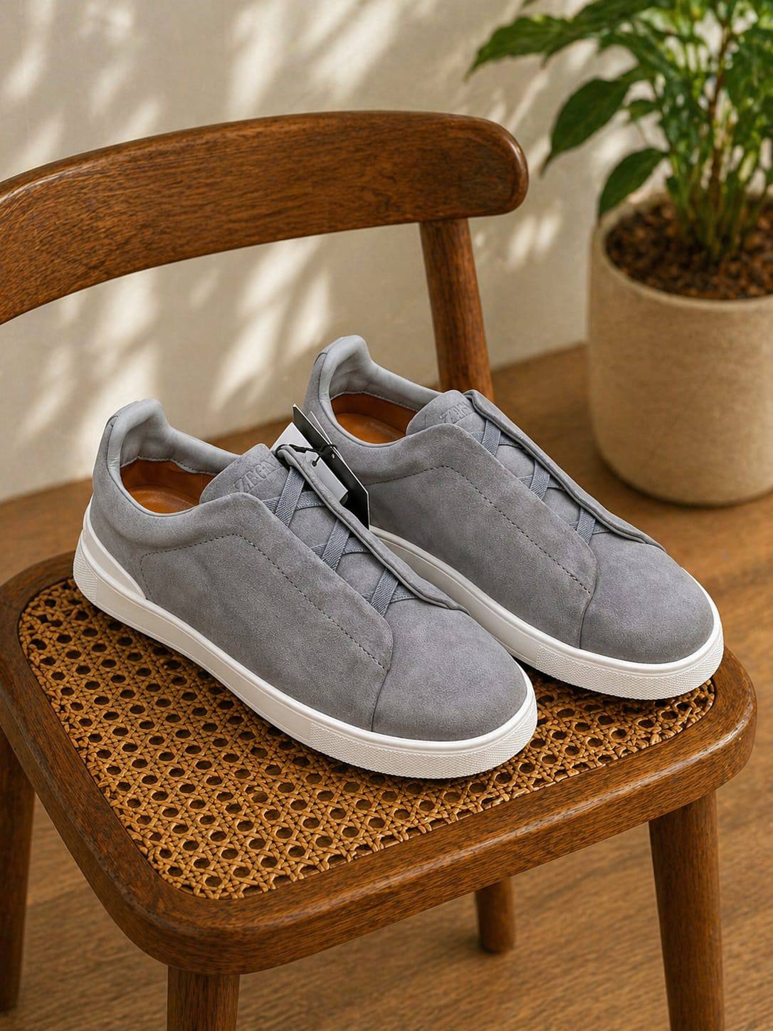 ZEGNA SHOES FOR MEN MASTER QUALITY
290 dhs🇦🇪🇦🇪

SIZES - 40-41-42-43-44-45-46

Zain58
♥️♥️♥️